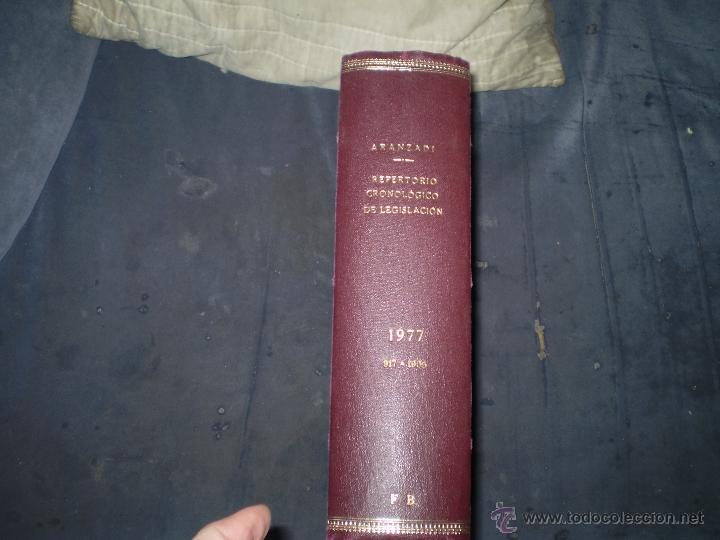 Libros de segunda mano: ARANZADI 1977 - Foto 2