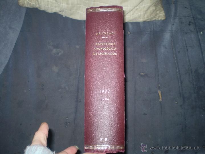 Libros de segunda mano: ARANZADI 1977 - Foto 2
