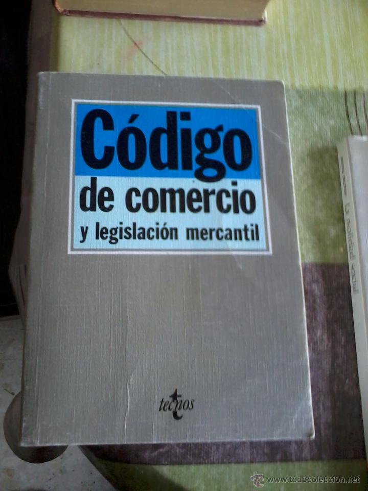 Libros de segunda mano: C&Oacute;DIGO DE COMERCIO Y LEGISLACI&Oacute;N MERCANTIL. EST2B1 - Foto 1