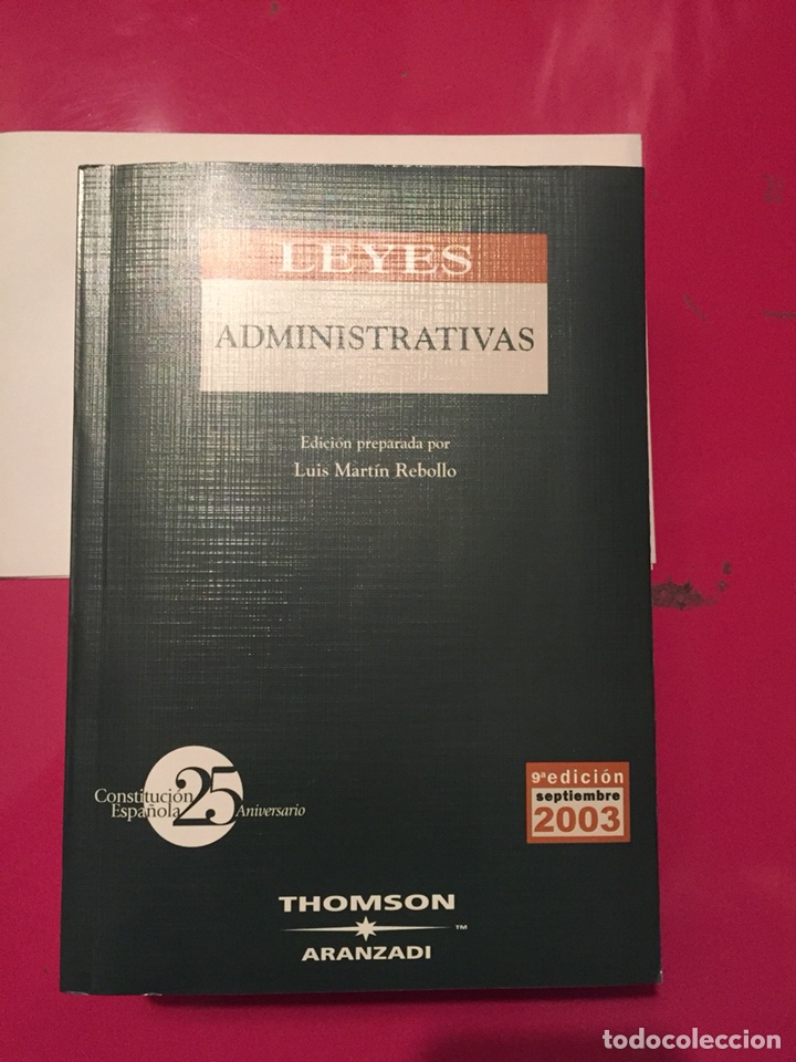 Libros de segunda mano: C&oacute;digo Leyes Administrativas - Foto 1