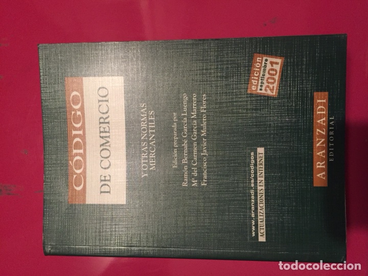 Libros de segunda mano: C&oacute;digo de Comercio - Foto 1