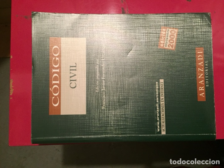 Libros de segunda mano: C&oacute;digo Civil - Foto 1