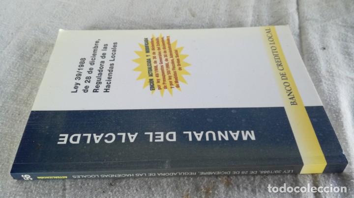 Gebrauchte B&uuml;cher: manual del alcalde	 / 	ley 39/1988 28 diciembre reguladora de las haciendas locales
