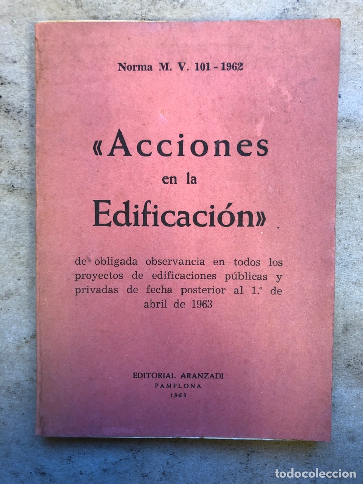 Libros de segunda mano: ACCIONES EN LA EDIFICACI&Oacute;N. EDITORIAL ARANZADI 1963. - Foto 1