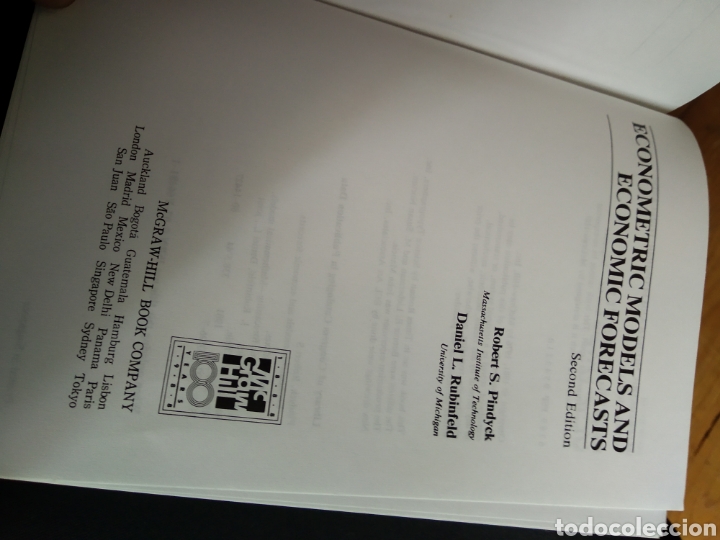 Libros de segunda mano: ECONOMETRIC MODELS AND ECONOMIC FORECASTS - PINDYCK RUBINFELD #0898 - Foto 2