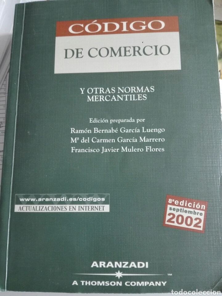 Libros de segunda mano: CODIGO COMERCIO Y OTRAS NORMAS MERCANTILES. ARANZADI 2002 - Foto 1