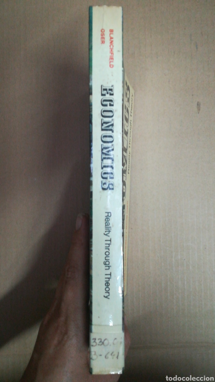 Libros de segunda mano: ECONOMICS. REALITY THROUGH THEORY. 1973. - Foto 2