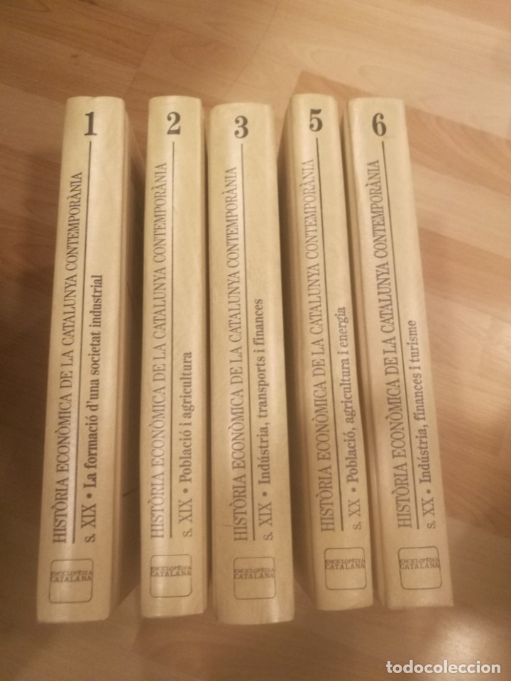 Libros de segunda mano: 'Hist&ograve;ria econ&ograve;mica de la Catalunya contempor&agrave;nia'. 5 volums falta el 4)