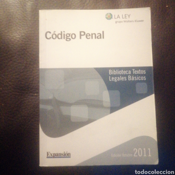 Libros de segunda mano: C&oacute;digo Penal 2011 - Foto 1