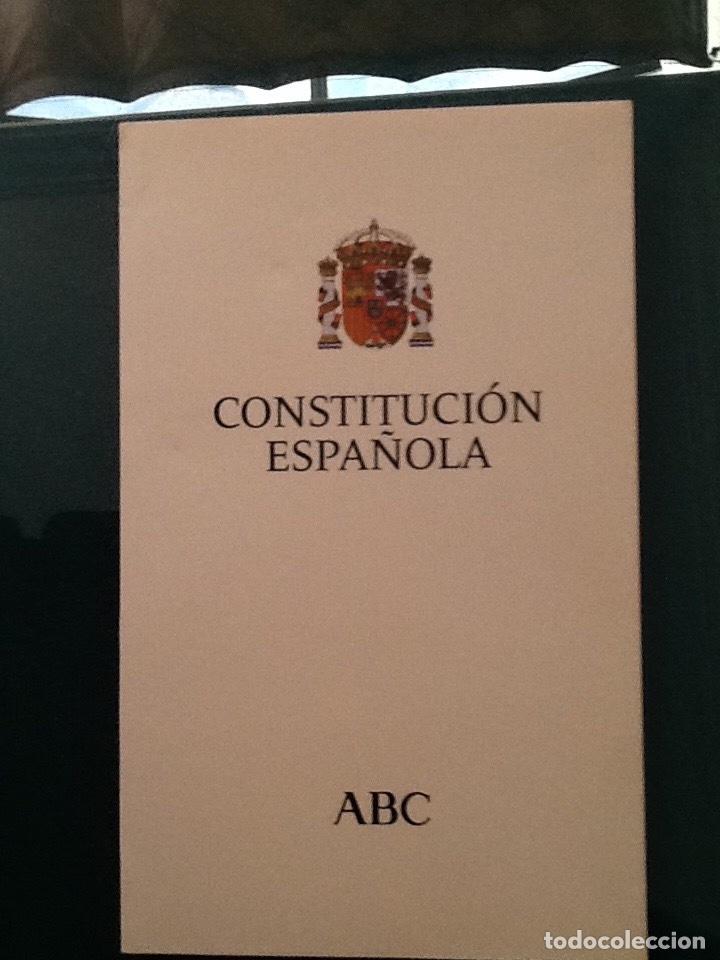 Libros de segunda mano: CONSTITUCI&Oacute;N ESPA&Ntilde;OLA. ABC. MADRID. 2003 - Foto 1