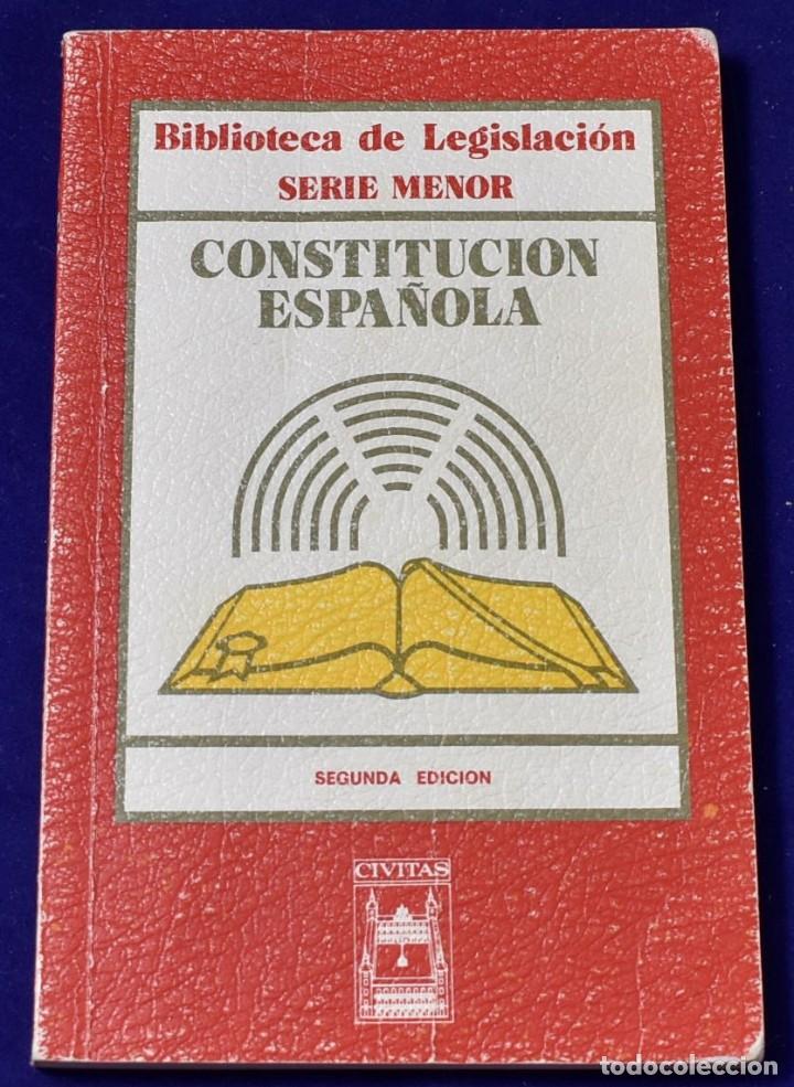 Libros de segunda mano: Constitucion espa&ntilde;ola (Educacion Especial) - - - Foto 1