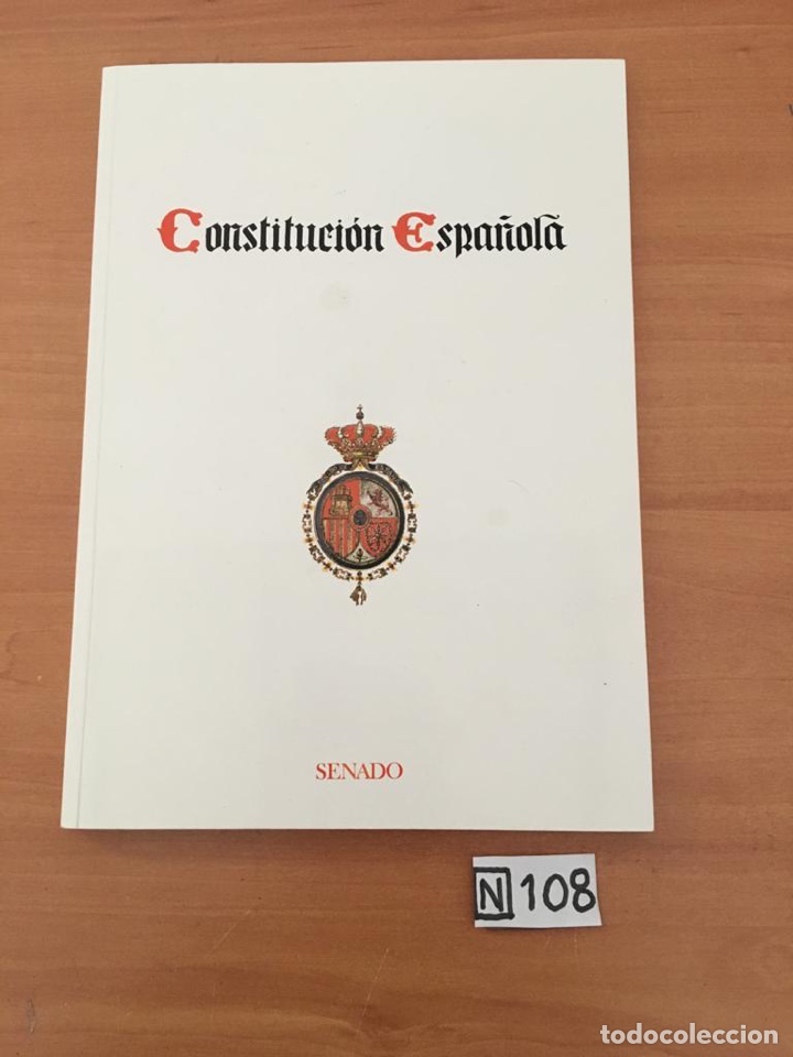 Libros de segunda mano: Constituci&oacute;n Espa&ntilde;ola - Foto 1
