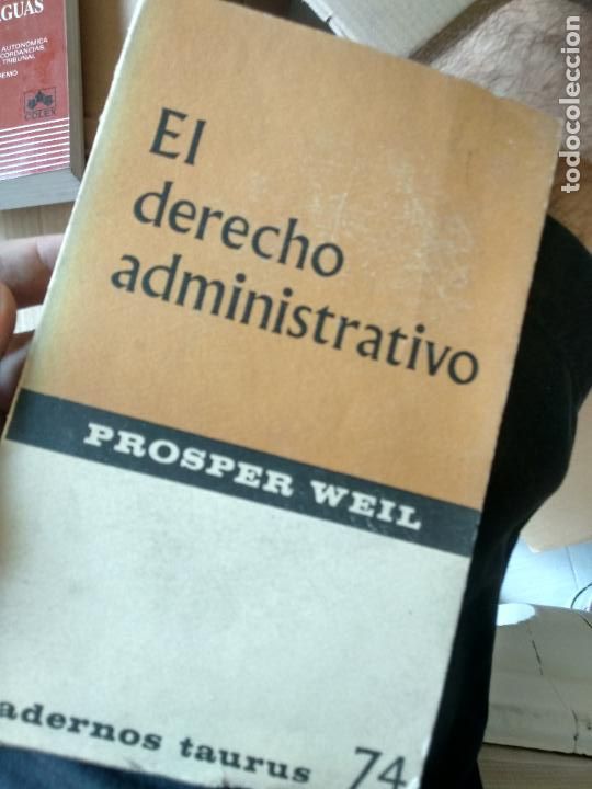 Libri di seconda mano: El derecho administrativo, Prosper Weil