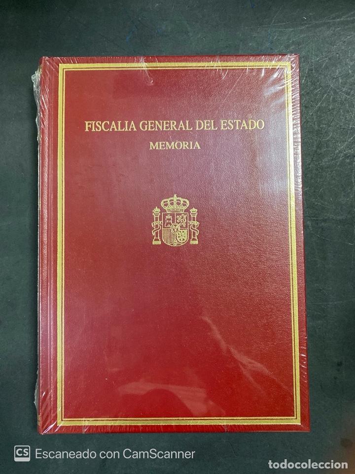 Second hand books: MEMORIA ELEVADA AL GOBIERNO DE S.M. 1999. FISCALIA GENERAL DEL ESTADO. NUEVO. PLASTIFICADO.