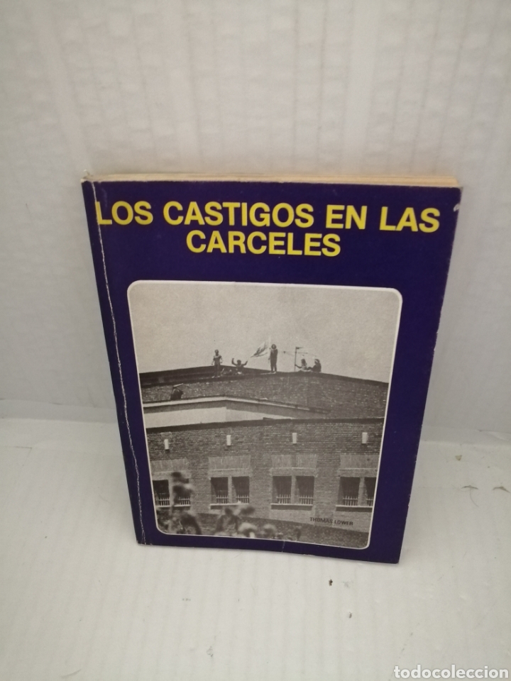 Libros de segunda mano: Los castigos en las c&aacute;rceles - Foto 1