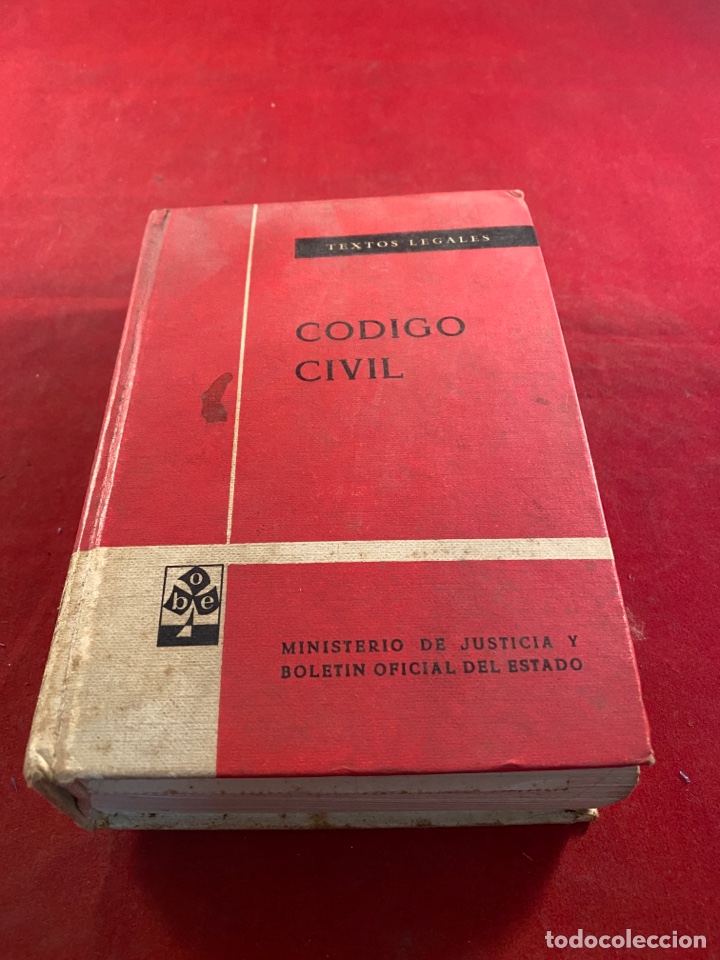Libros de segunda mano: C&oacute;digo Civil - Foto 1