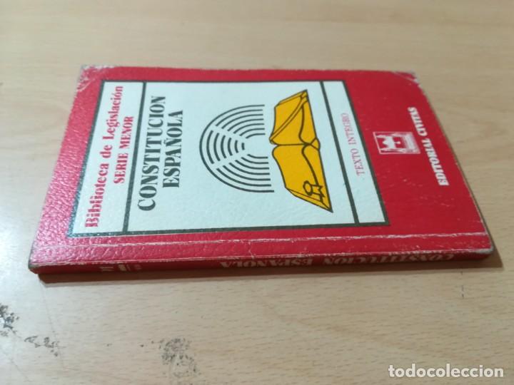 Libros de segunda mano: CONSTITUCION ESPA&Ntilde;OLA / / CIVITAS / AB303 - Foto 2