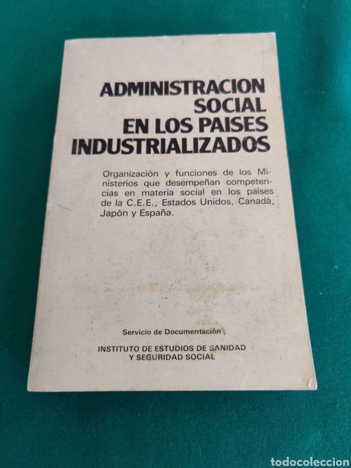 Gebrauchte B&uuml;cher: ADMINISTRACI&Oacute;N SOCIAL EN LOS PA&Iacute;SES INDUSTRIALIZADOS. 1979.