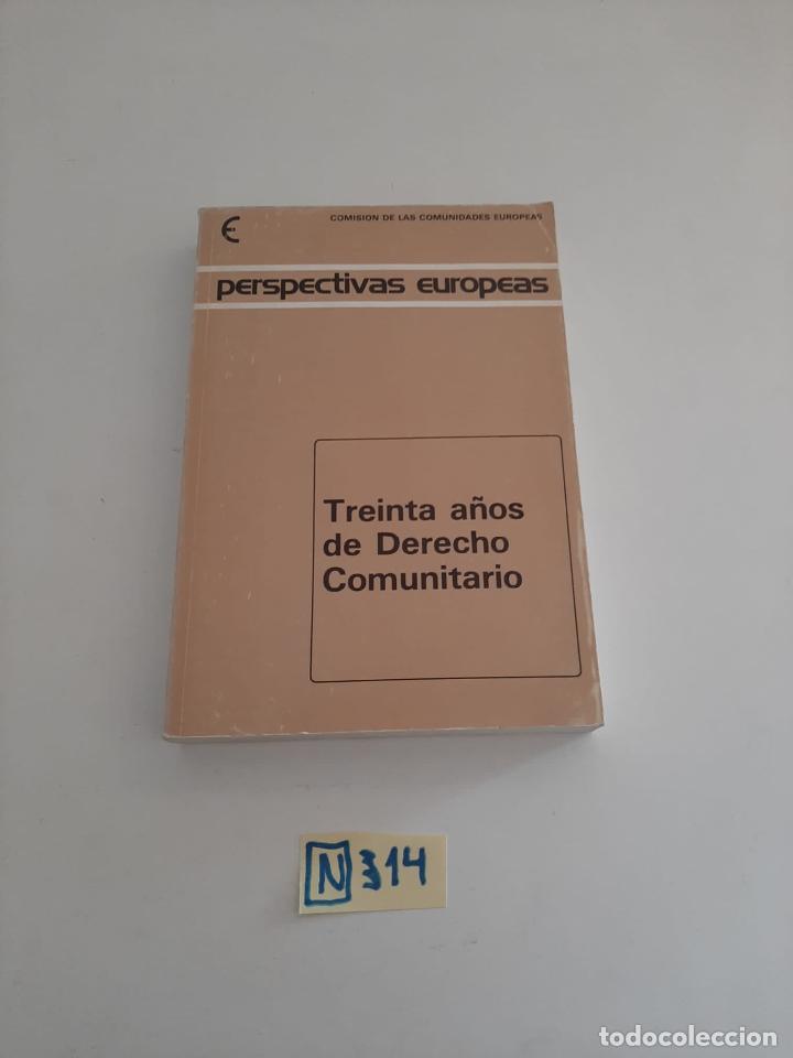 Libros de segunda mano: Treinta a&ntilde;os de derecho comunitario - Foto 1