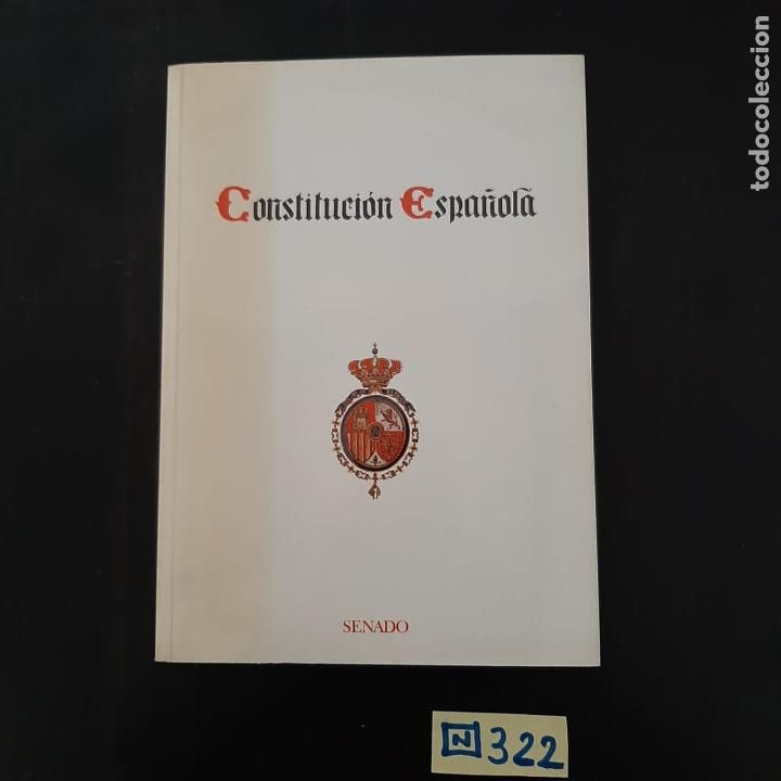 Libros de segunda mano: Constituci&oacute;n Espa&ntilde;ola - Foto 1