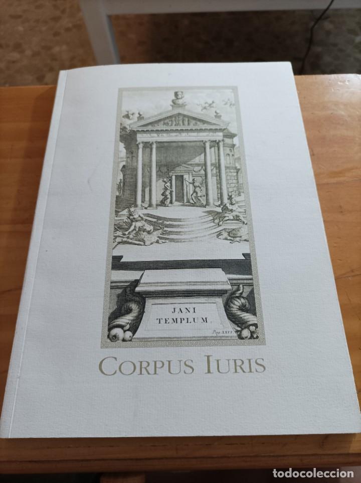 Libri di seconda mano: CORPUS IURIS.BIBLIOTECA DEL COLEGIO PALACIO DE JUSTICIA,1993,111 P&Aacute;GINAS.