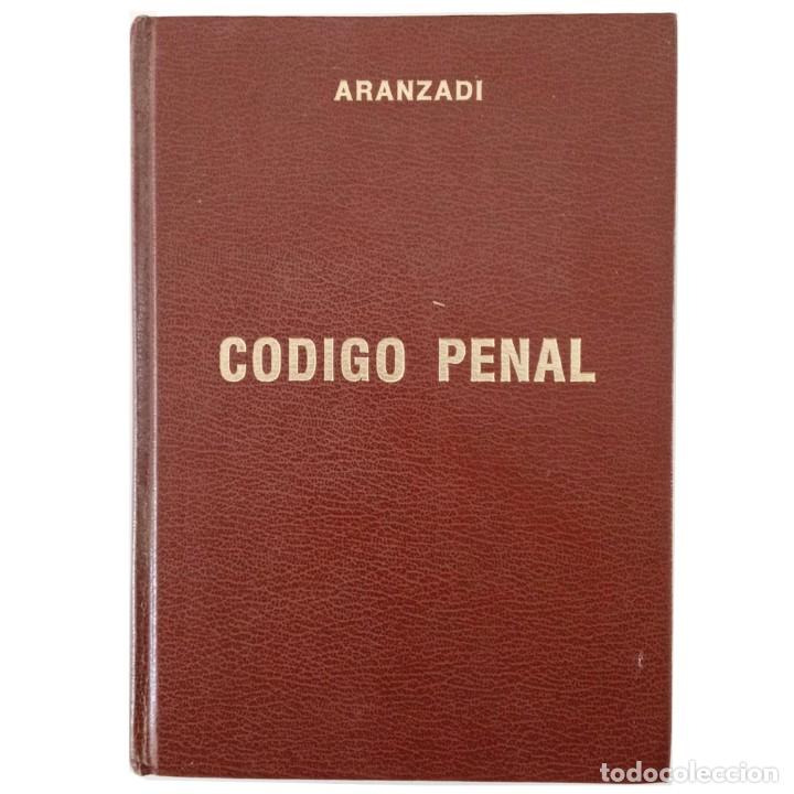 Libros de segunda mano: C&Oacute;DIGO PENAL. Aranzadi - Foto 1