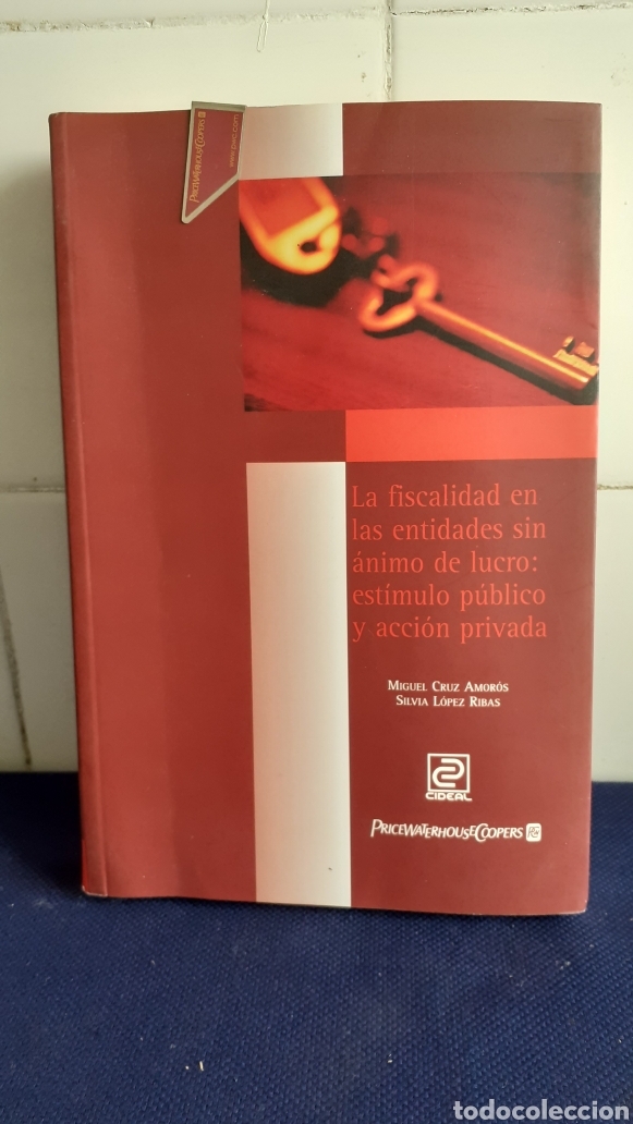 Libri di seconda mano: LA FISCALIA EN LAS ENTIDADES SIN ANIMO DE LUCRO, ESTIMULO PUBLICO Y ACCION PRIVADA, ESTADO BUENO