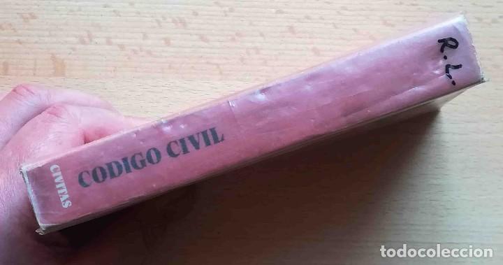 Libros de segunda mano: C&oacute;digo Civil - C&iacute;vitas 1976 - Foto 4