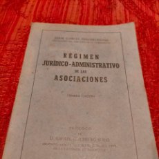 Libros de segunda mano: RÉGIMEN JURÍDICO-ADMINISTRATIVO DE LAS ASOCIACIONES JUAN GARCIA PESARRODONA 1950 PRIMERA EDICIÓN. Lote 346637023
