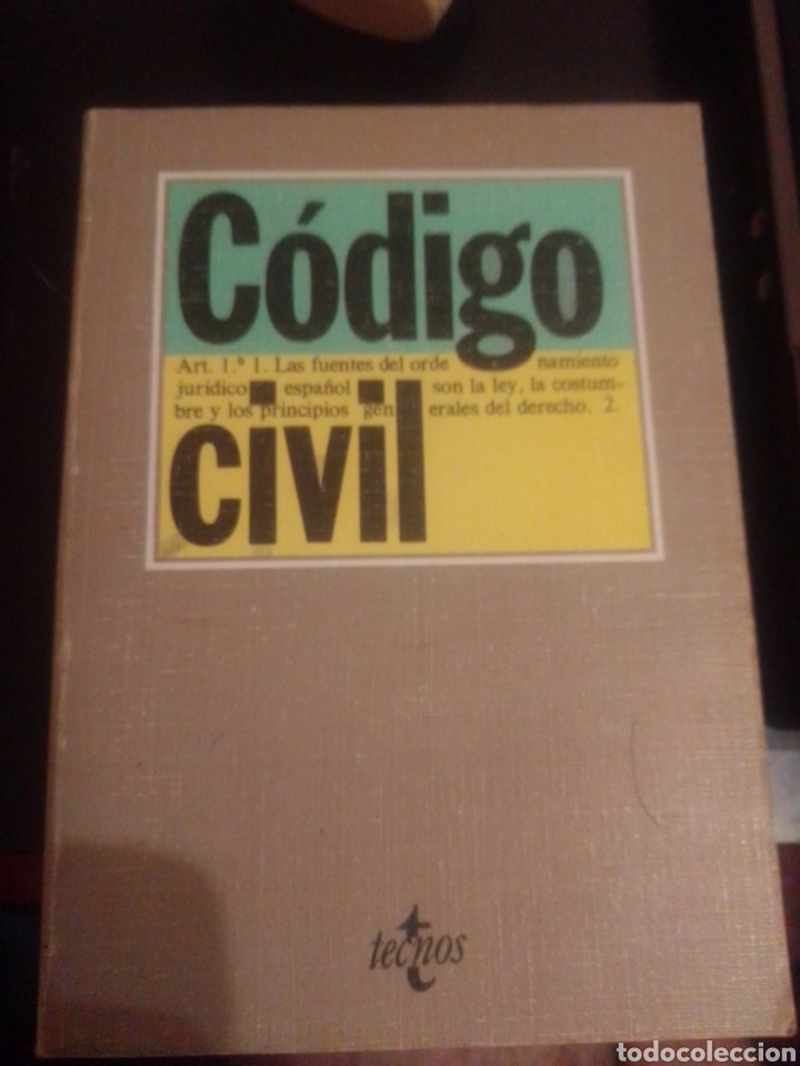 Libros de segunda mano: C&oacute;digo Civil - Foto 1