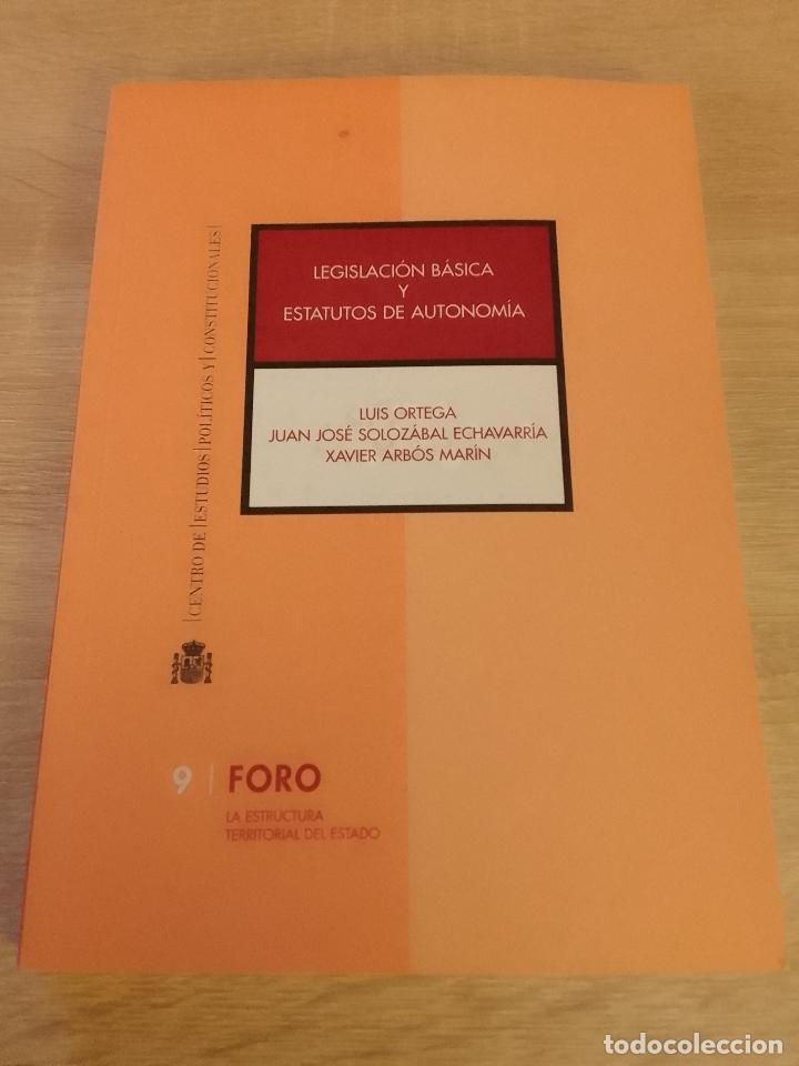 Libri di seconda mano: VV.AA.: Legislaci&oacute;n b&aacute;sica y estatutos de autonom&iacute;a (Centro de Estudios Pol&iacute;ticos y Constitucionales