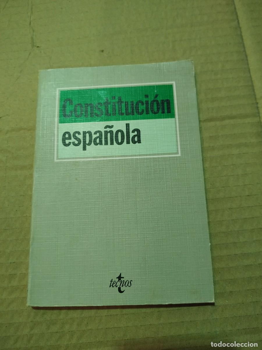 Libros de segunda mano: Constituci&oacute;n Espa&ntilde;ola. Tecnos - Foto 1