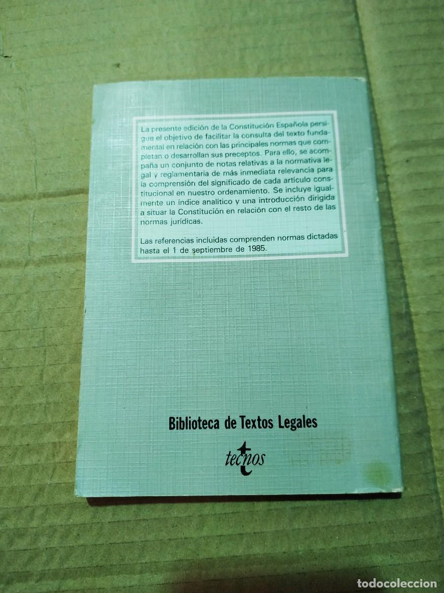 Libros de segunda mano: Constituci&oacute;n Espa&ntilde;ola. Tecnos - Foto 2