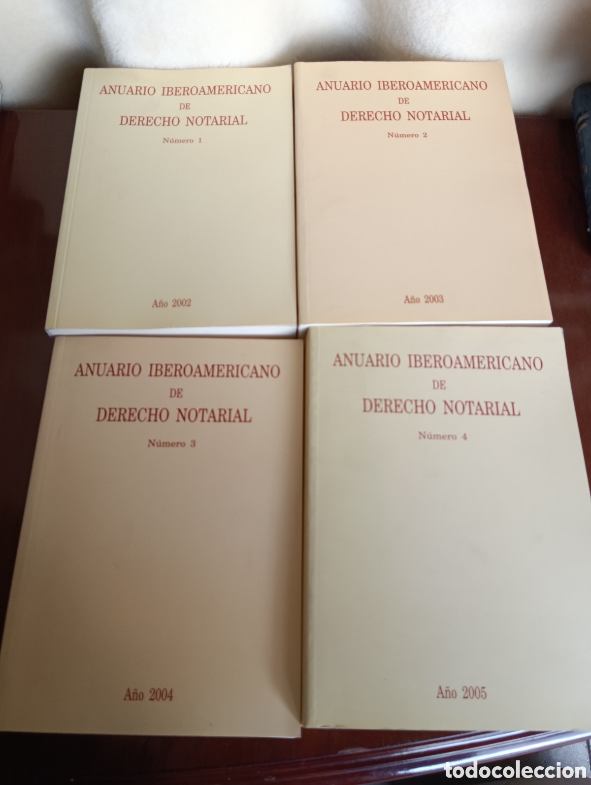 Libri di seconda mano: ANUARIO IBEROAMERICANO DE DERECHO NOTARIAL. TOMOS 1, 2, 3 Y 4.