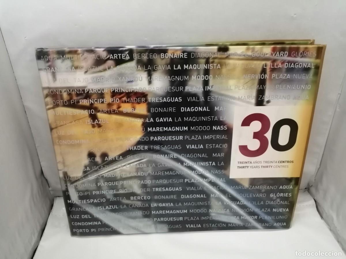 Libri di seconda mano: 30 Aniversario Asociaci&oacute;n Espa&ntilde;ola de Centros Comerciales (AECC), 1980-2010