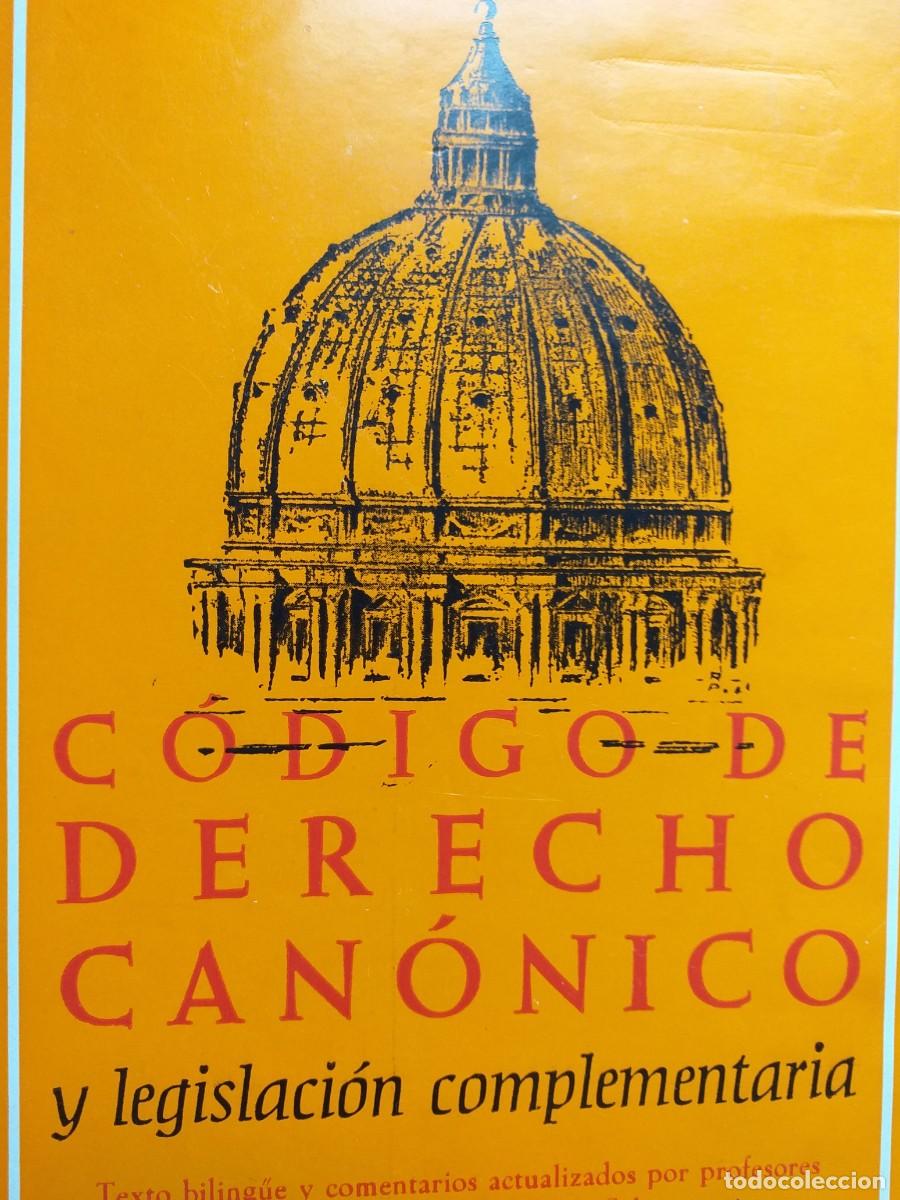 Libros de segunda mano: C&oacute;digo de derecho can&oacute;nico y legislaci&oacute;n complementaria BAC 7A - Foto 1