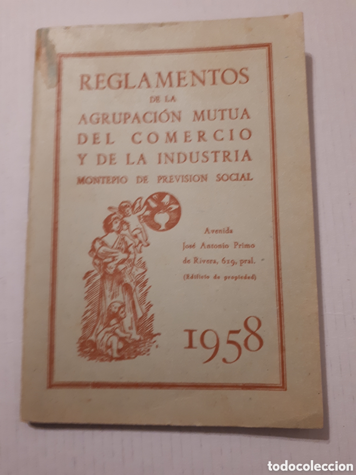 Libri di seconda mano: REGLAMENTOS DE LA AGRUPACION MUTUA DEL COMERCIO Y DE LA INDUSTRIA SOCIAL - 1958
