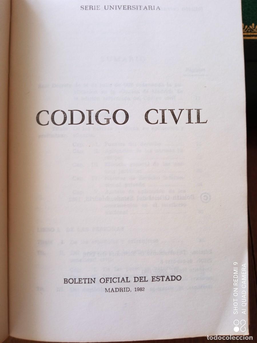 Libros de segunda mano: C&Oacute;DIGO CIVIL 1982 - Foto 2