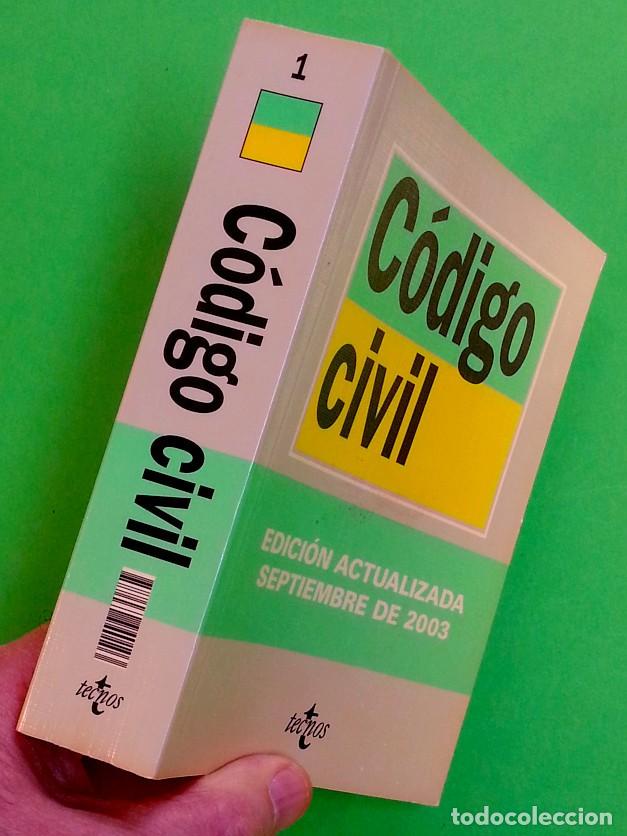 Libros de segunda mano: C&oacute;digo civil - Editorial Tecnos 2003 - Foto 3
