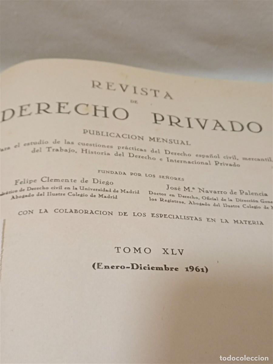 Libri di seconda mano: Antiguo lote de revistas encuadernadas de derecho privado a&ntilde;o 1961