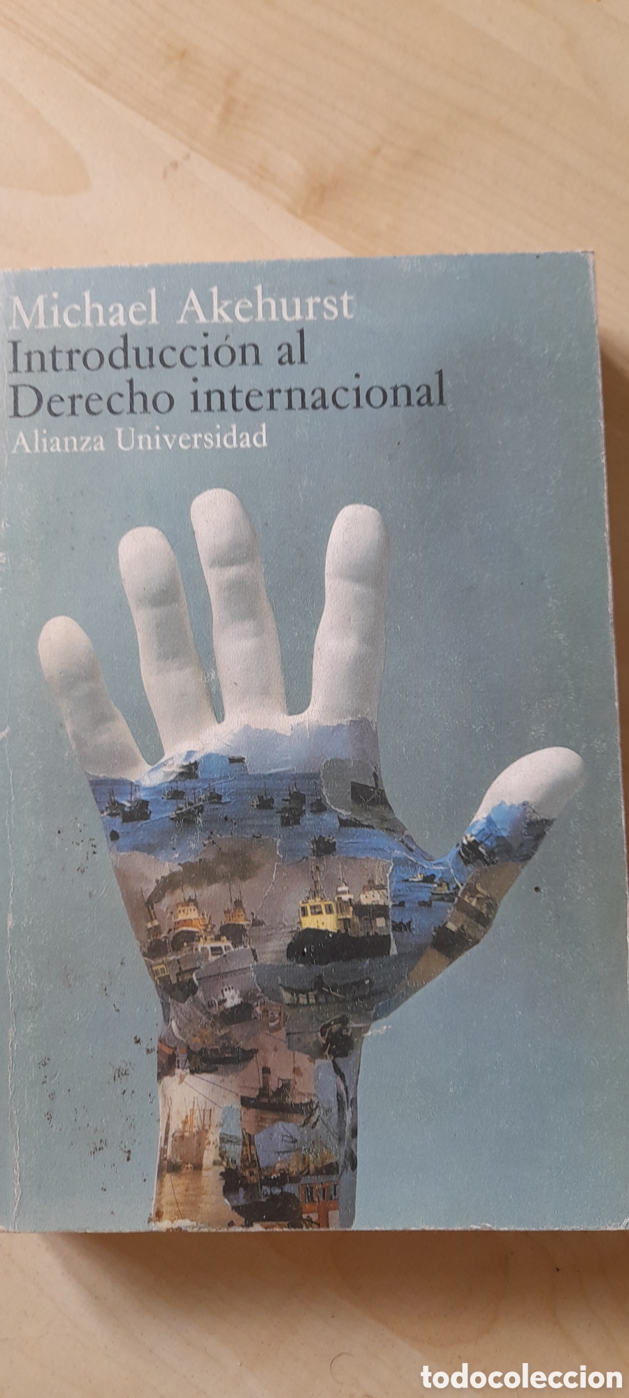 Libros de segunda mano: Introducci&oacute;n al Derecho Internacional. Michael Akehust - Foto 1