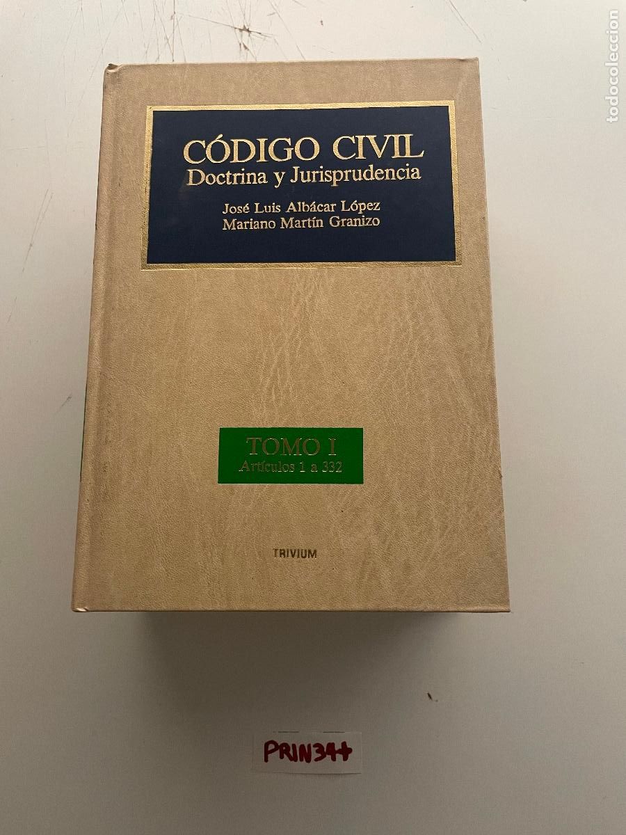 Libros de segunda mano: Libro c&oacute;digo civil.. - Foto 1