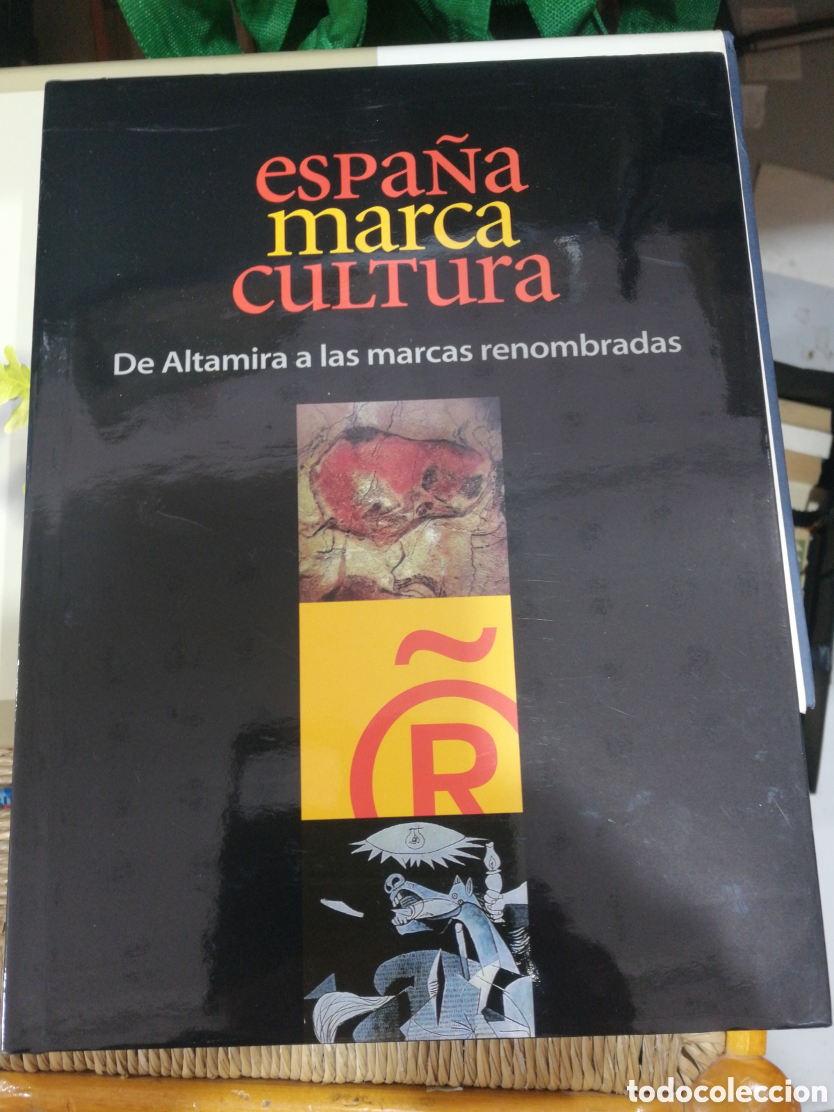 Gebrauchte B&uuml;cher: espa&Ntilde;a marca cultura. De Altamira a las marcas renombradas. 2005 Asociacion de marcas renombradas es