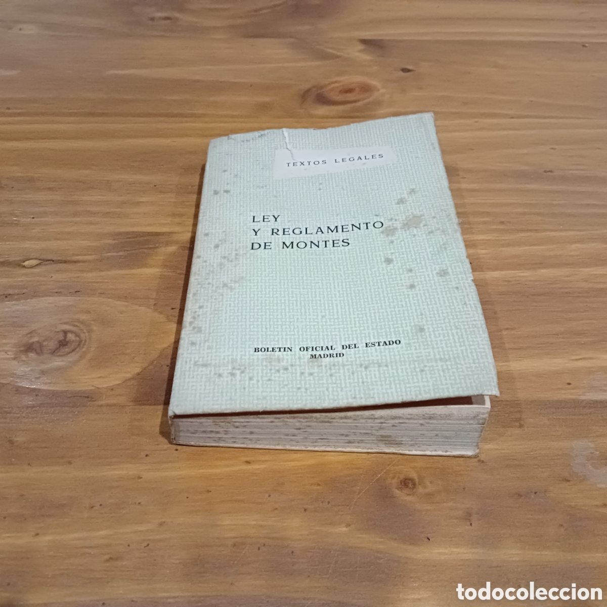 Libros de segunda mano: Textos legales. Ley y reglamento de montes - Foto 1