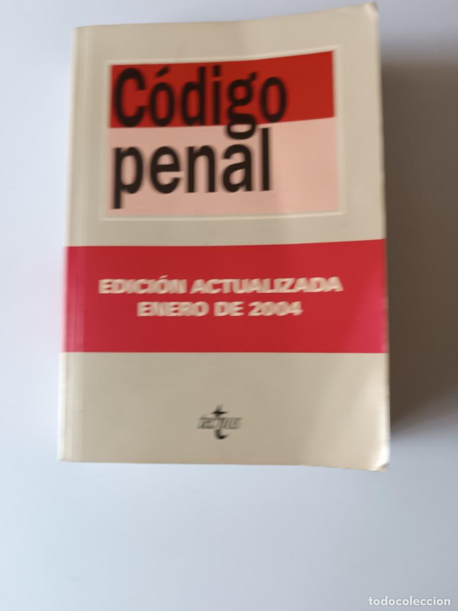 Libros de segunda mano: CODIGO PENAL VER FOTO - Foto 1
