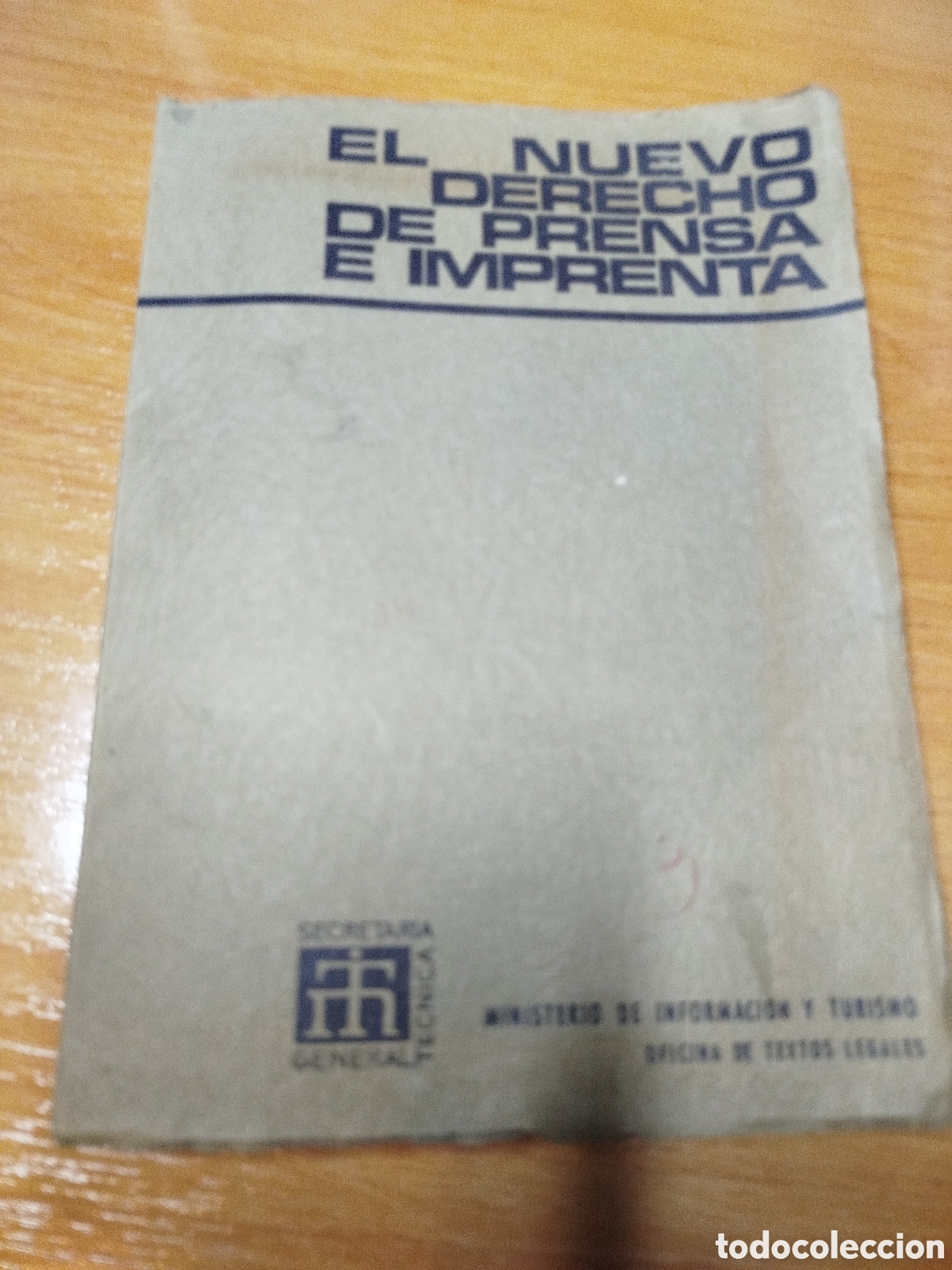 Gebrauchte B&uuml;cher: El nuevo derecho de la prensa es imprenta. Ministerio de informaci&oacute;n y turismo