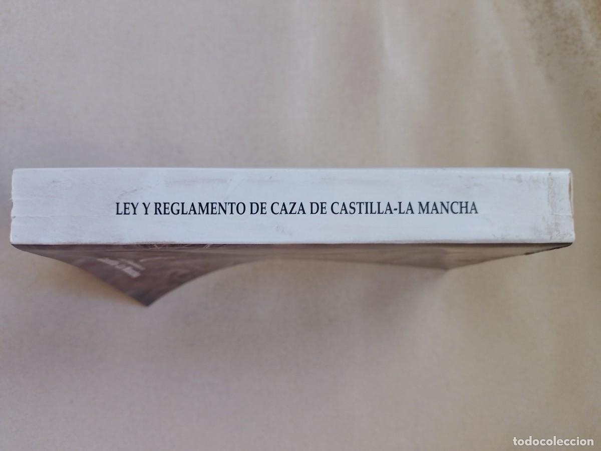 Libros de segunda mano: LEY Y REGLAMENTO DE CAZA - Foto 2