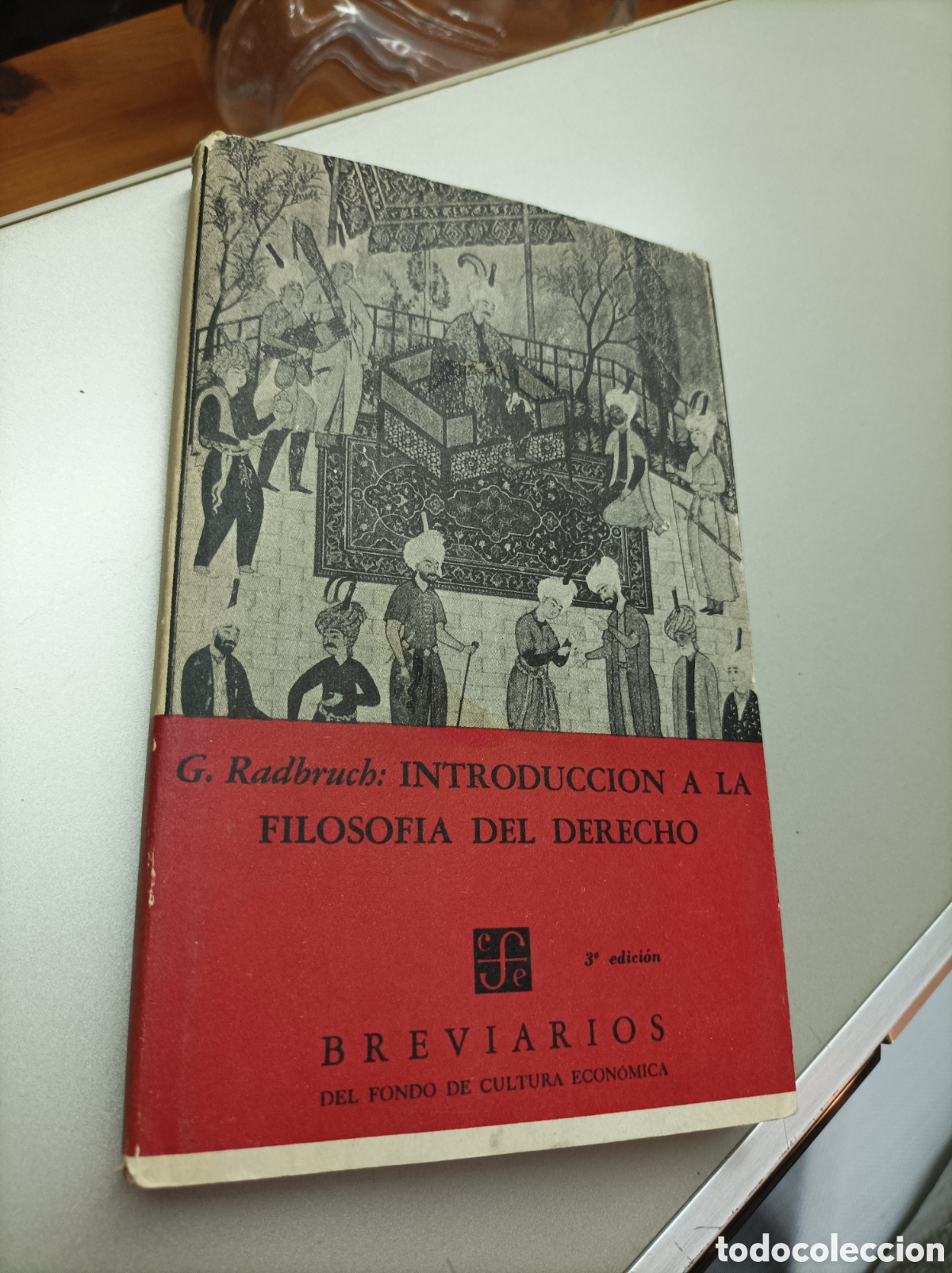 Libros de segunda mano: G. Radbeuch - Introducci&oacute;n a la filosof&iacute;a del derecho - Foto 1