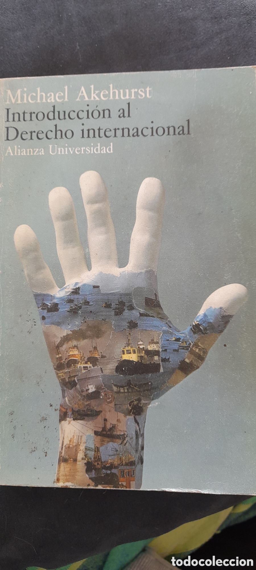 Libros de segunda mano: Introducci&oacute;n al derecho internacional. Michael Akehurst - Foto 1