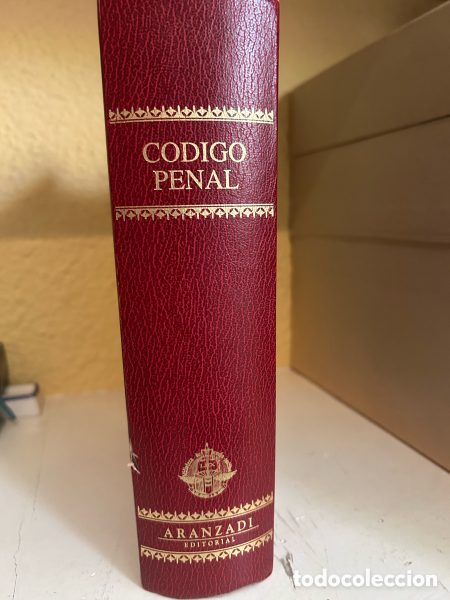 Libros de segunda mano: Libro C&oacute;digo Penal .editorial ARANZADI - Foto 2
